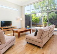 PALM COURT RETREAT MORNINGTON - Timeshare Accommodation