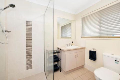 Hook Wine & Sinker Hervey Bay - Timeshare Accommodation 7