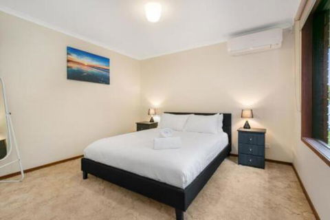 Family Getaway Walk To Bay Beach - Timeshare Accommodation 5