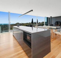 Bay Vista Amazing Bay Views with the beach at your doorstop