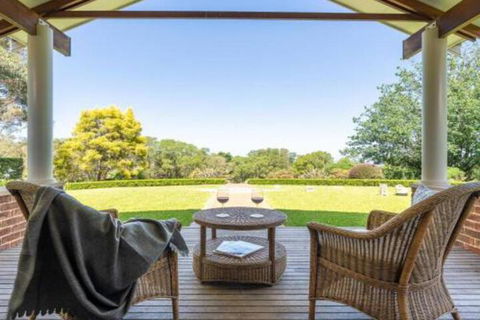 Jaspers Brush Tranquil Gardens & Stunning Views - Timeshare Accommodation 0