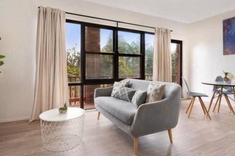 Seven Smiles Riverside Location & Ocean Views - Timeshare Accommodation 5