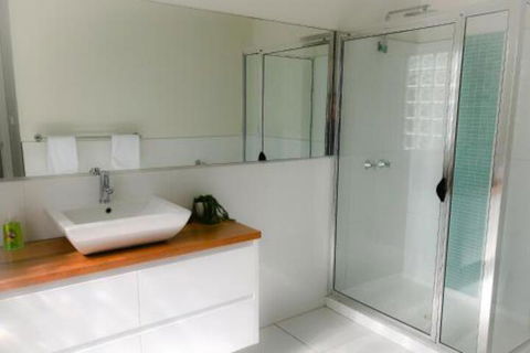 BAY Of FIRES BEACH SHACK Ocean Views From A Modern Beachhouse - Timeshare Accommodation 5