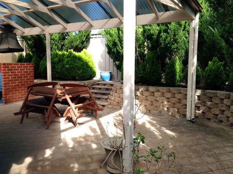 Lakeside Getaway - Timeshare Accommodation 0