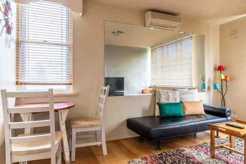 Charming 1 Bedroom Apartment In Vibrant South Yarra - Timeshare Accommodation 1