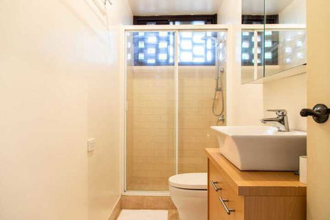 Charming 1 Bedroom Apartment In Vibrant South Yarra - Timeshare Accommodation 3