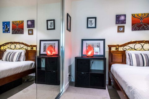 Eclectic 1 Bedroom South Yarra Hideaway - Timeshare Accommodation 7