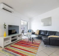 Peaceful 1 Bedroom Apartment With Parking - Timeshare Accommodation