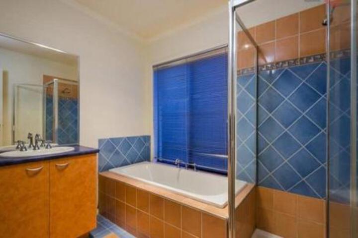 Altona Meadows VIC Timeshare Accommodation