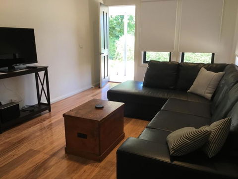 Rail Trail Cottage - Timeshare Accommodation 6