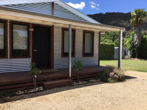 Rail Trail Cottage - Timeshare Accommodation 3