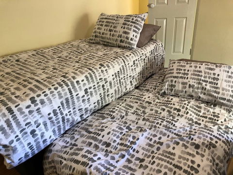 Escape To Strathfield For 8 Guests - Timeshare Accommodation 0