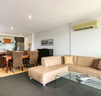 Large 3 Bedroom Apartment With River Views Near the Stadium - Timeshare Accommodation