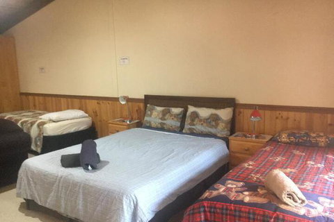 4 Bears Motel - Timeshare Accommodation 2