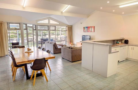 Port Lincoln Foreshore Apartments - Timeshare Accommodation 5