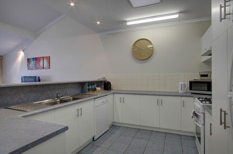 Port Lincoln Foreshore Apartments - Timeshare Accommodation 6