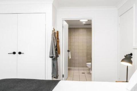 Your Luxury Escape Le Viti 5min Walk To Clarkes Beach - Timeshare Accommodation 7