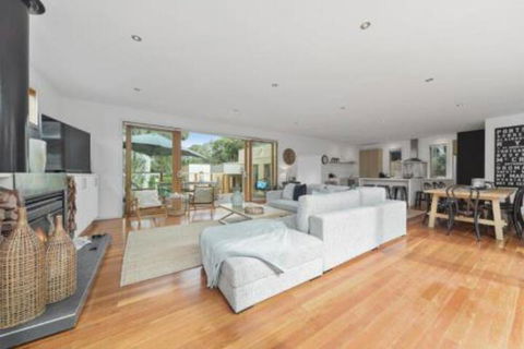 Blairgowrie Beach Villa - Timeshare Accommodation 0