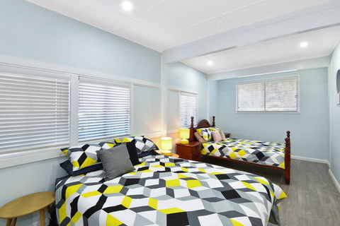 Lakeside Cabin & House - Timeshare Accommodation 2