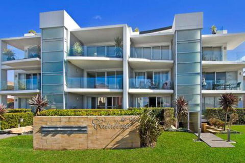 Catalina Luxury 9 - Timeshare Accommodation 0