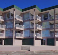 Dolphin Court 6