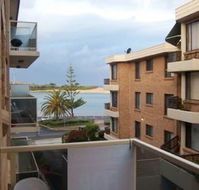 Pacific Court 8