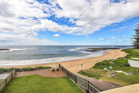 JoeAnne At Blue Bay Absolute Beachfront - Timeshare Accommodation 4