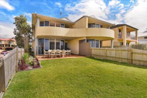 JoeAnne At Blue Bay Absolute Beachfront - Timeshare Accommodation 1
