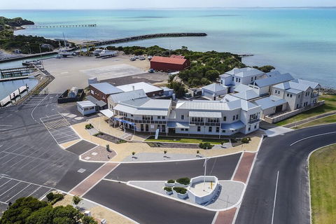 Robe Marina Accommodation - Timeshare Accommodation 1