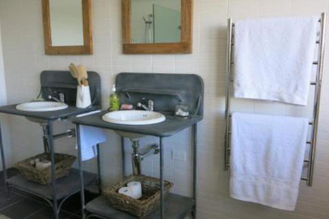 The Loch An Idyllic Country Escape - Timeshare Accommodation 3