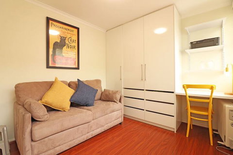 Colour Pop - Rejuvenate Stays - Timeshare Accommodation 6