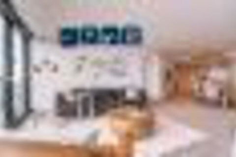 Panoramic Vista From A 54 Floor CBD Apartment - Timeshare Accommodation 6