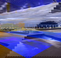 Privately Owned Hotel Room by Cairns Marina 222