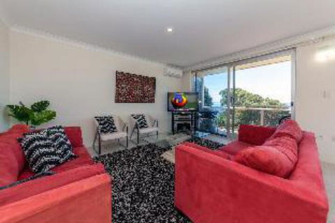 2 Bedroom Apartment Laman Lodge Unit 5 - Timeshare Accommodation 2
