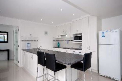 3 Bedroom Apartment Le Vogue Unit 11 - Timeshare Accommodation 4