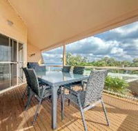 3 Bedroom Villa Moy at Nelson Bay 2 / 30 Thurlow Avenue FREE WIFI - Timeshare Accommodation