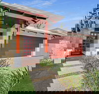 Adelong