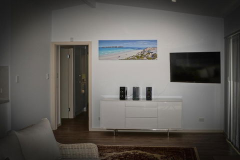 Beachside - Timeshare Accommodation 6