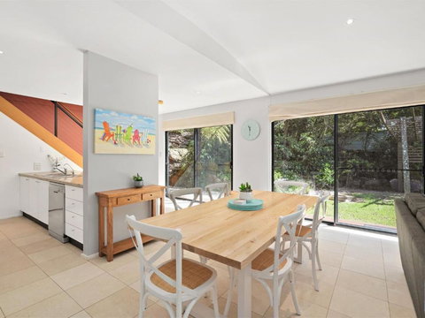 Avoca Beach Living 84 Avoca Drive Avoca Beach - Timeshare Accommodation 6
