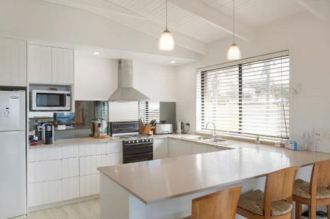 Kianga Parade Beach House - Timeshare Accommodation 2