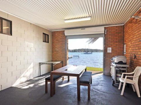 Fishing Point Shores - Timeshare Accommodation 1