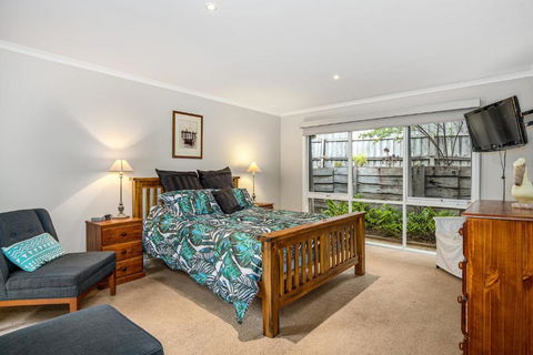 Hilltop Beach House: Newly Updated - Timeshare Accommodation 4