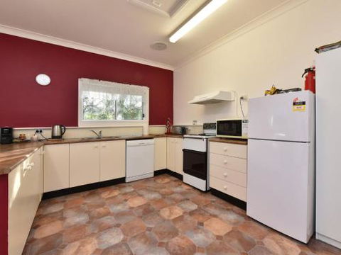 Tabitha Hill Cottage - Timeshare Accommodation 4