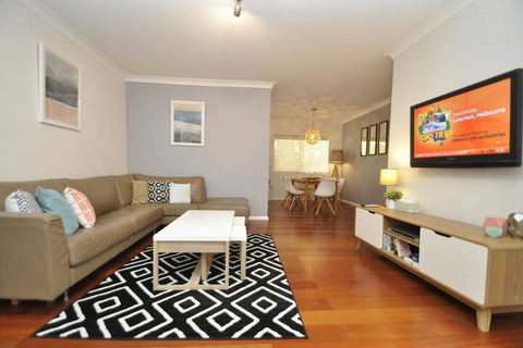 Parramatta Lennox 2 Bedroom - Timeshare Accommodation 3