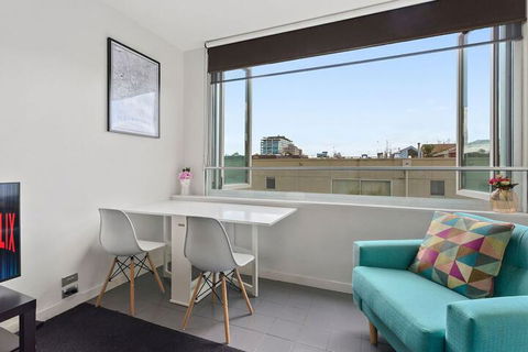 JOLI Directly Opposite MCG - Timeshare Accommodation 4