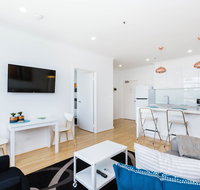 ROLAND 1BDR Melbourne Apartment - Timeshare Accommodation