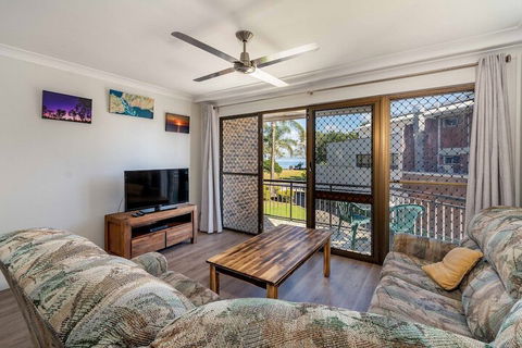 Great Location Close To Waterfront Shops Restaurants & Cafes. - Timeshare Accommodation 2