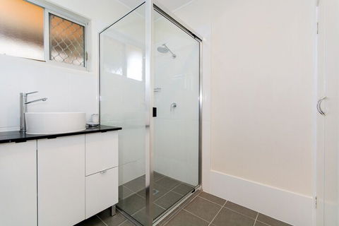 Lowset Sweetie Central To Everything Partridge St. Bongaree - Timeshare Accommodation 4