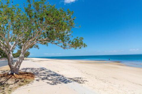 Spectacular Unit Overlooking Pumicestone Passage Welsby Pde Bongaree - Timeshare Accommodation 0