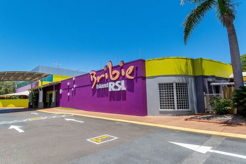 Great Views Ground Floor Unit Clearview Apartments South Esplande Bongaree - Timeshare Accommodation 2